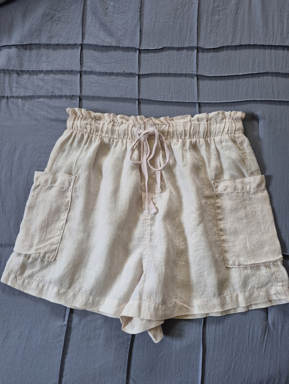Cloth And Stone Women's Cream Drawstring 100% Linen Shorts